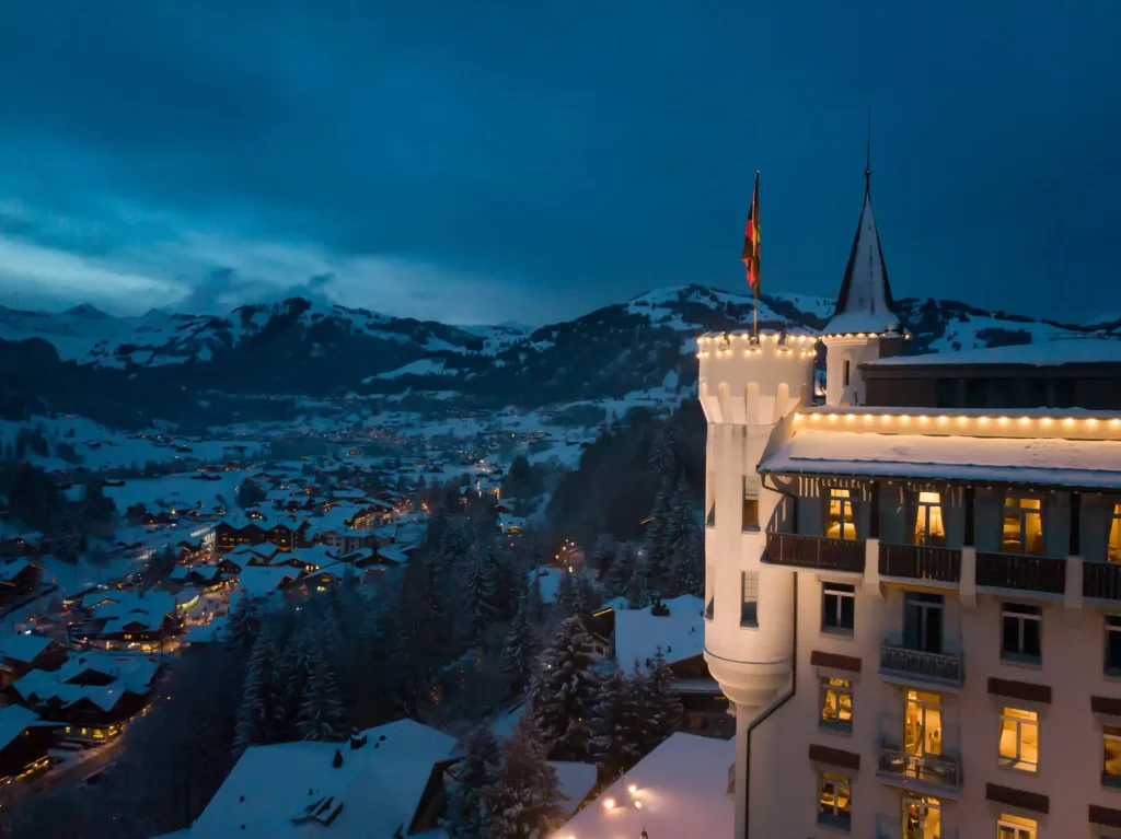 Palace Gstaad by night