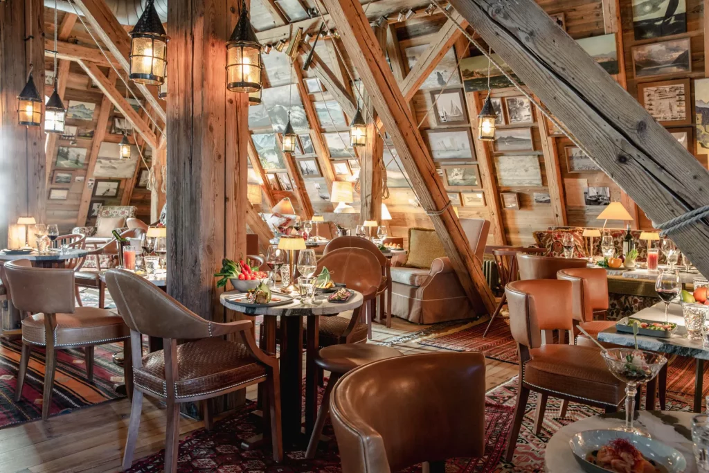 La Muña rooftop restaurant overlooking Lake Zurich and the city at La Reserve Zurich