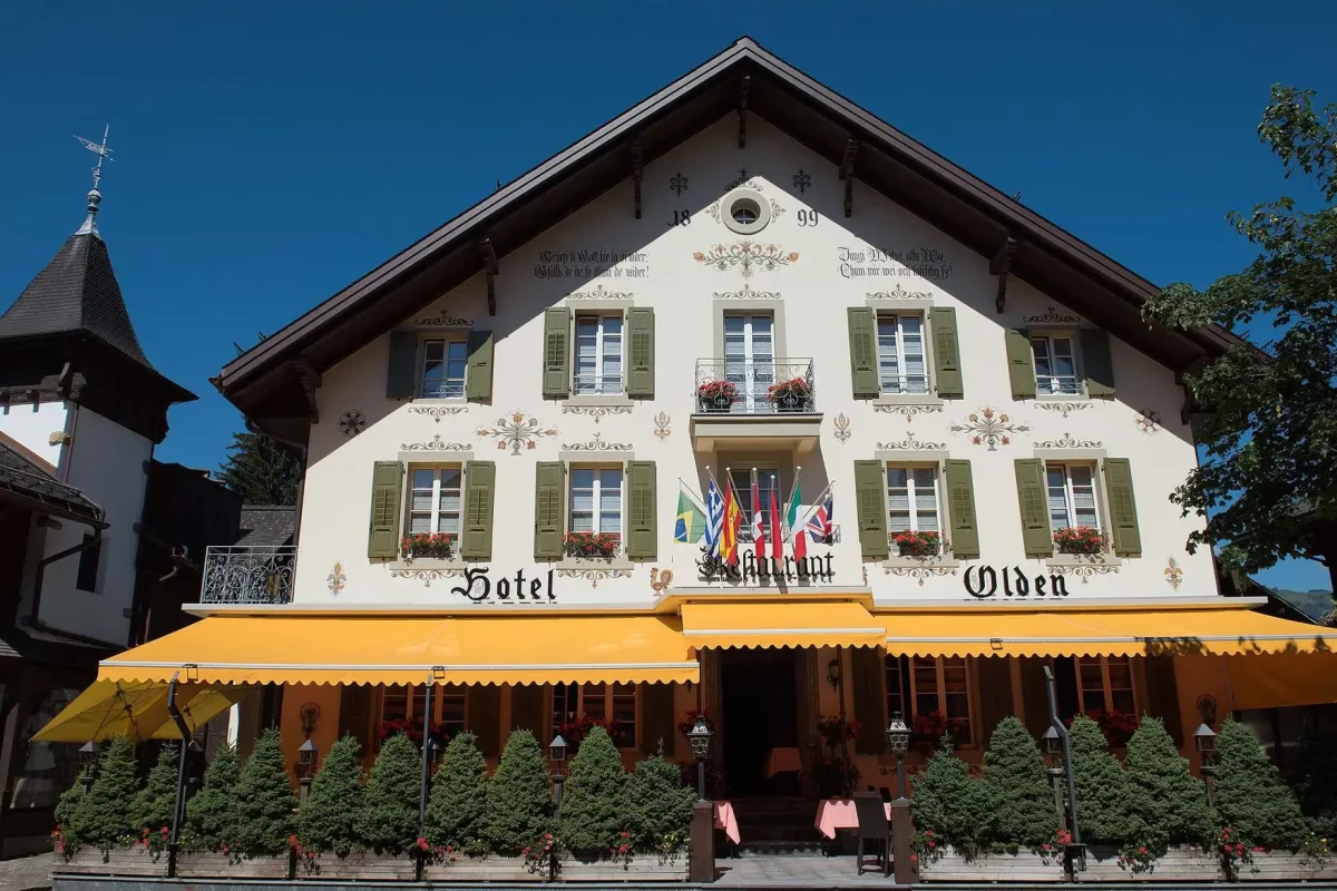 Front view of Hotel Olden Gstaad