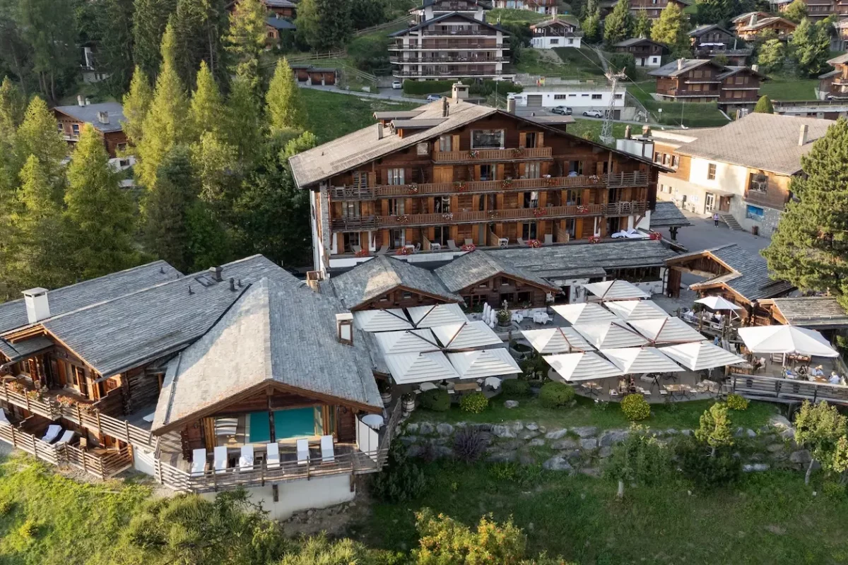 Le Chalet d'Adrien in Summer